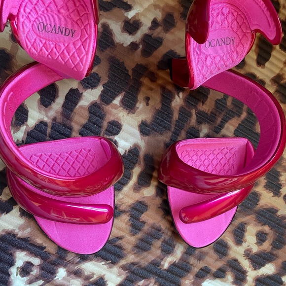 Bottea Veneta inspired coil hot pink heels. - Picture 4 of 7